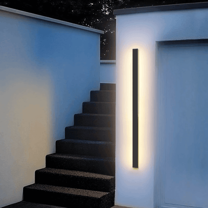 EvoBeam | Waterproof Outdoor Wall Lamp for Elegant Illumination